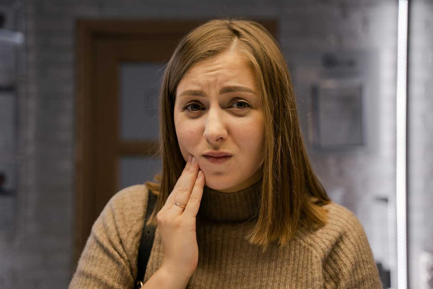 You are currently viewing Šta je gingivitis (upala desni): Uzroci, simptomi i lečenje