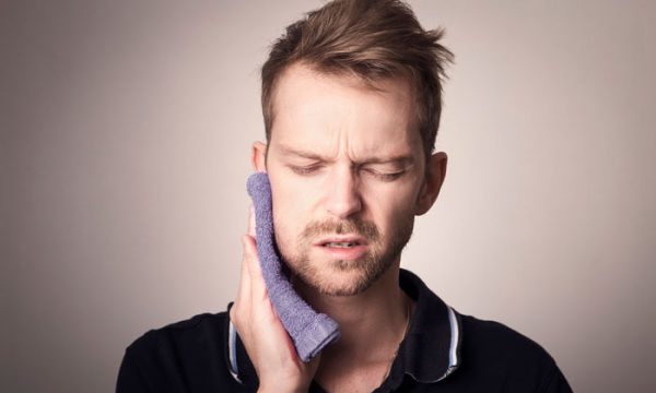 Read more about the article Zubobolja: Kako nastaje, koji su simptomi i kako se leči?